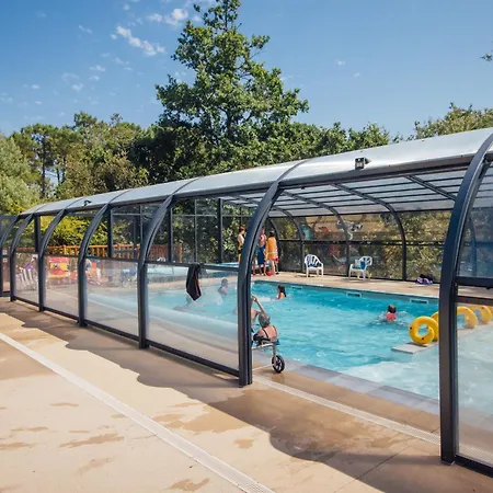 Les Pins De La Coubre Parque de Campismo