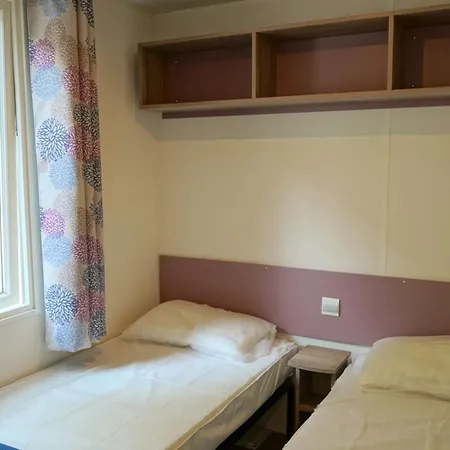 Campeggio Les Pins De La Coubre 3*