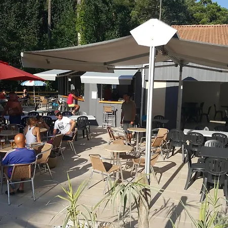 Campeggio Les Pins De La Coubre Les Mathes