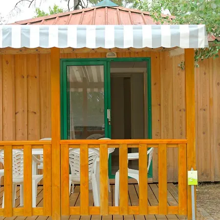 Campeggio Les Pins De La Coubre 3*