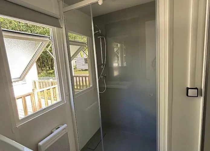 Les Pins De La Coubre Camping 3*