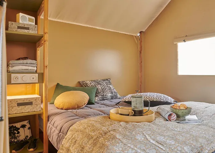 Camping Les Pins De La Coubre Les Mathes