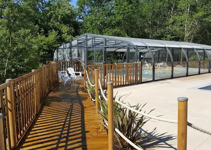 Camping Les Pins De La Coubre 3*